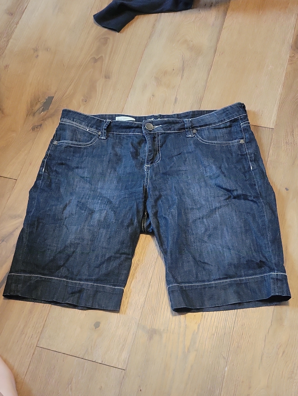 Kut from the Kloth Dark Blue Denim Cuffed Women's Shorts Plus Size 14